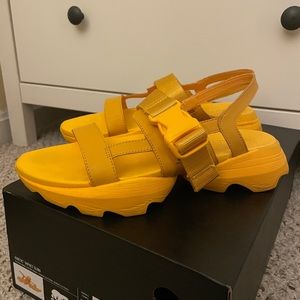 SOREL, Kinetic Impact Sling Sandal, Electric Mango, 7.5